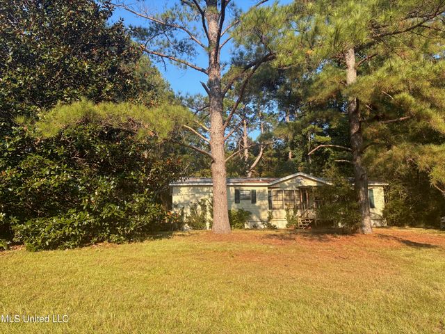 567 County Rd 465, Meridian, MS 39301
