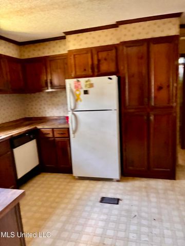 567 County Rd 465, Meridian, MS 39301