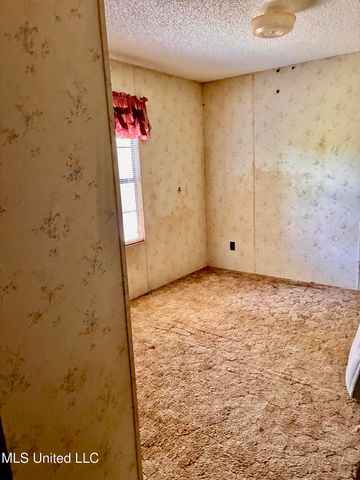 567 County Rd 465, Meridian, MS 39301