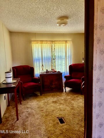 567 County Rd 465, Meridian, MS 39301