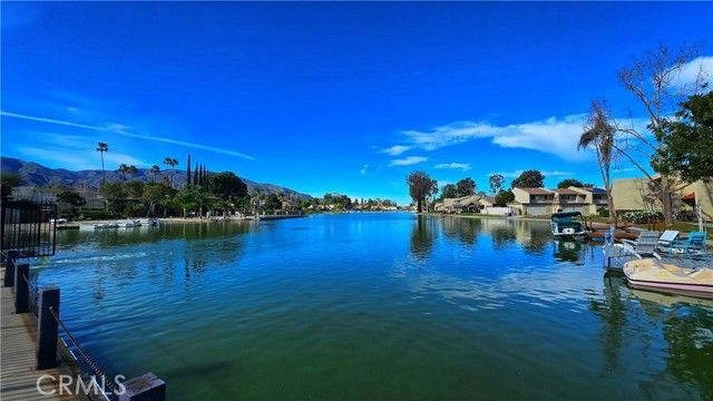 1586 Border Avenue G, Corona, CA 92882