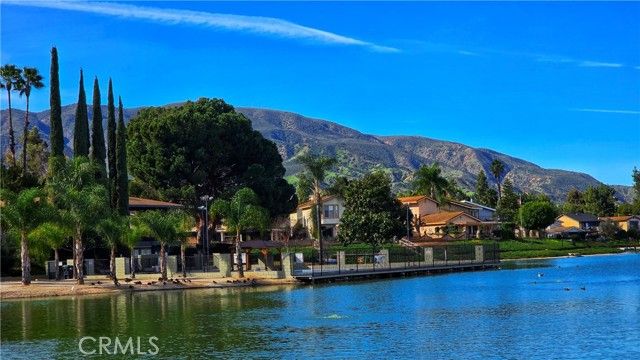 1586 Border Avenue G, Corona, CA 92882