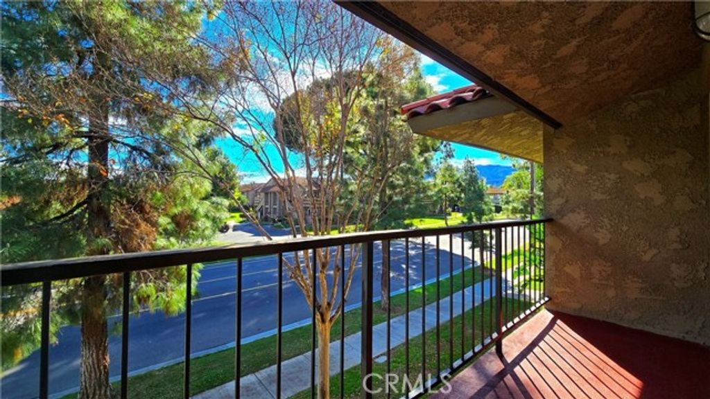 1586 Border Avenue G, Corona, CA 92882