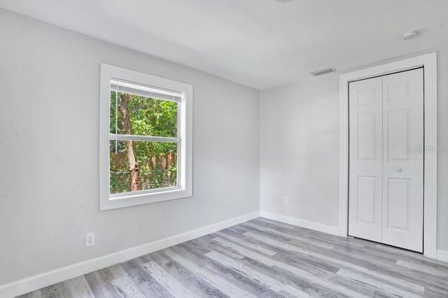 2012 E HARDING STREET, Orlando, FL 32806