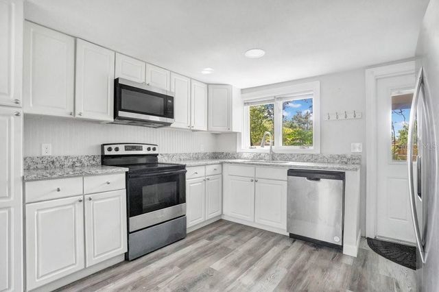 2012 E HARDING STREET, Orlando, FL 32806