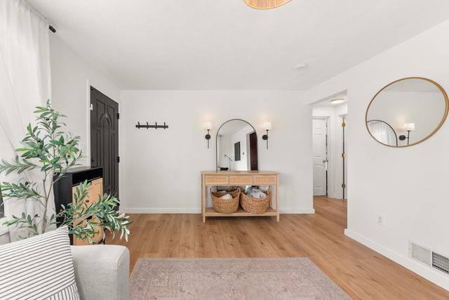 2526 W Decatur Ave, Spokane, WA 99205