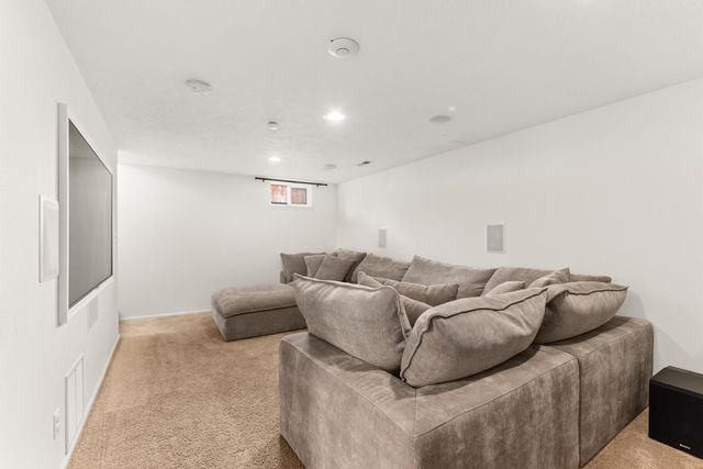 2526 W Decatur Ave, Spokane, WA 99205