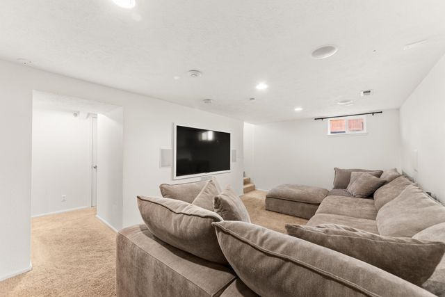 2526 W Decatur Ave, Spokane, WA 99205