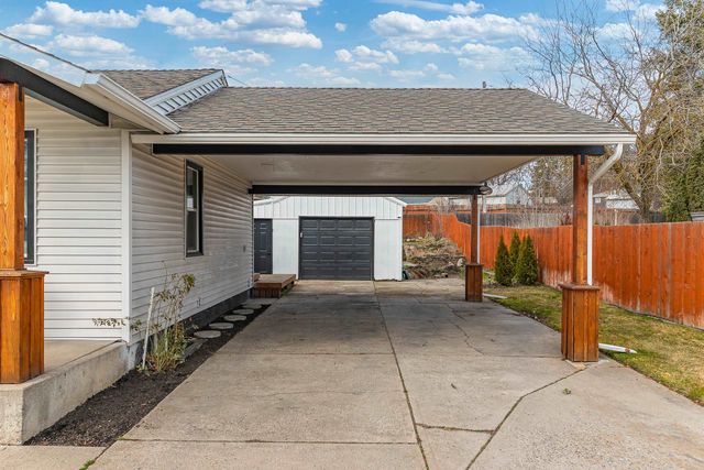 2526 W Decatur Ave, Spokane, WA 99205