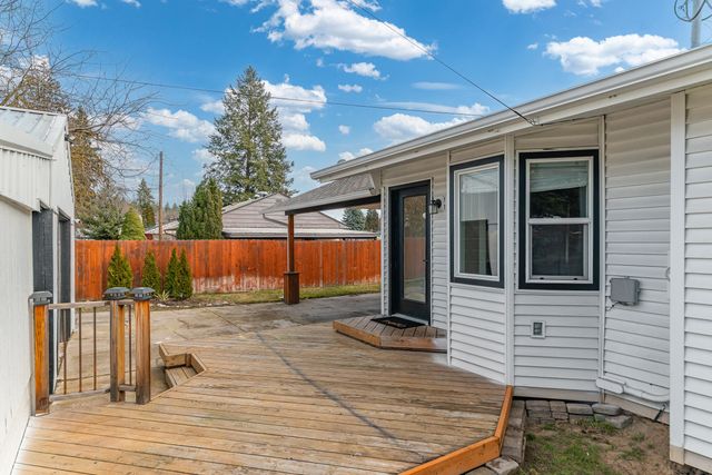 2526 W Decatur Ave, Spokane, WA 99205