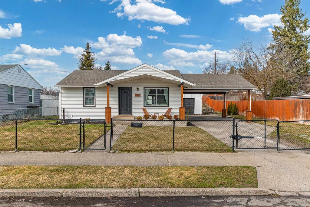 2526 W Decatur Ave, Spokane, WA 99205