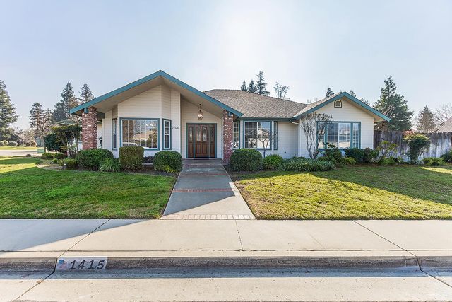 1415 W Riverglen Avenue, Reedley, CA 93654