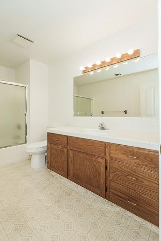 1415 W Riverglen Avenue, Reedley, CA 93654