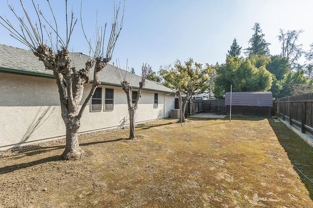 1415 W Riverglen Avenue, Reedley, CA 93654
