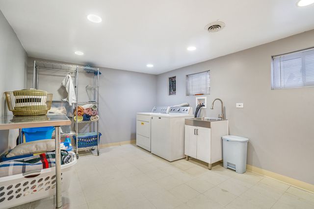 1415 S 57th Court, Cicero, IL 60804