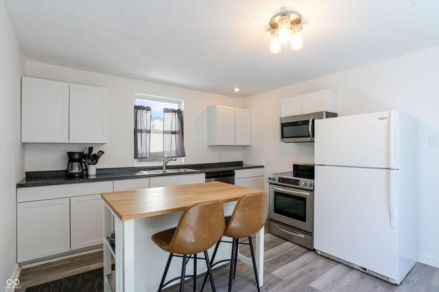 1202 Laurel Street, Indianapolis, IN 46203