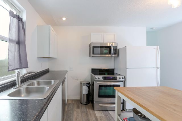 1202 Laurel Street, Indianapolis, IN 46203
