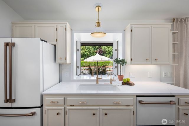 8815 90th Avenue NW, Gig Harbor, WA 98332