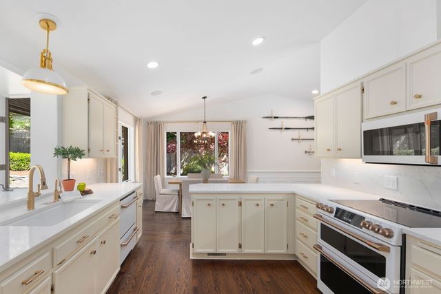 8815 90th Avenue NW, Gig Harbor, WA 98332