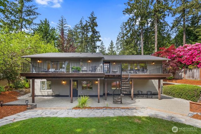 8815 90th Avenue NW, Gig Harbor, WA 98332