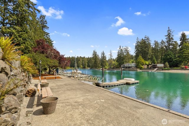 8815 90th Avenue NW, Gig Harbor, WA 98332
