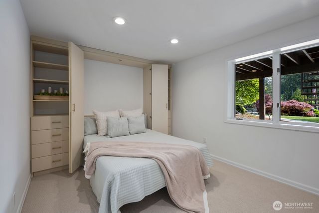 8815 90th Avenue NW, Gig Harbor, WA 98332