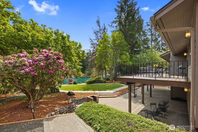 8815 90th Avenue NW, Gig Harbor, WA 98332