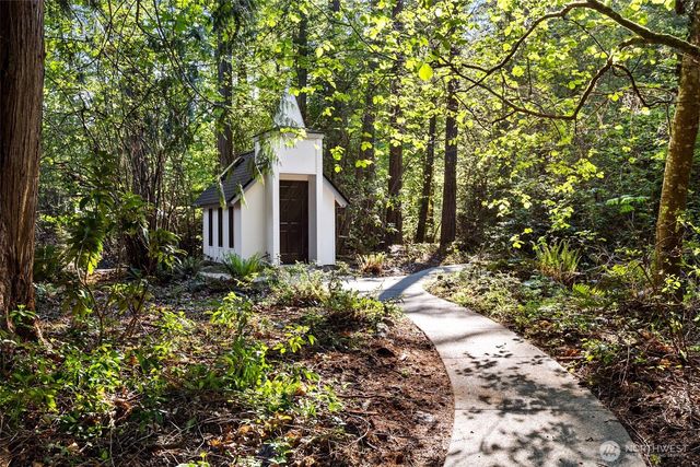 8815 90th Avenue NW, Gig Harbor, WA 98332