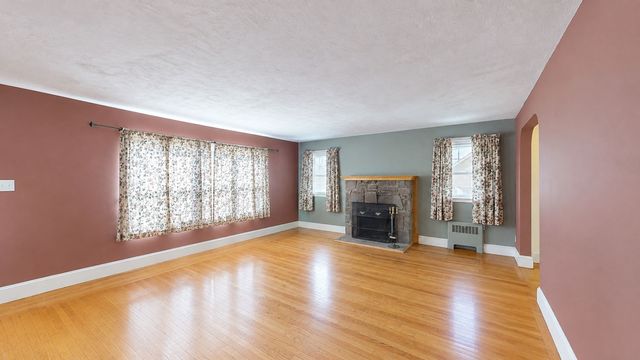 12 Miller, Blackstone, MA 01504