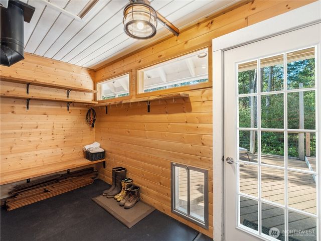 7683 Hideaway Lane, Anacortes, WA 98221