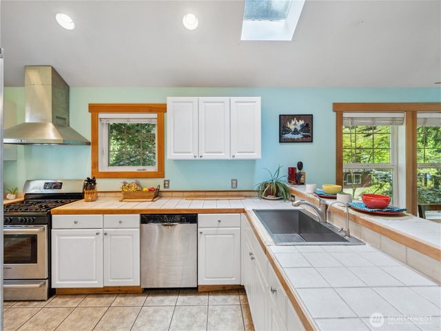 7683 Hideaway Lane, Anacortes, WA 98221