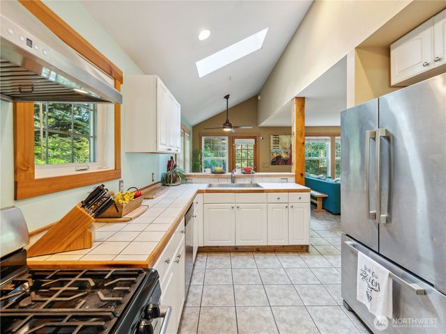 7683 Hideaway Lane, Anacortes, WA 98221