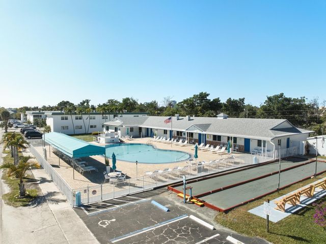 1455 N 12th Court 2B, Hollywood, FL 33019