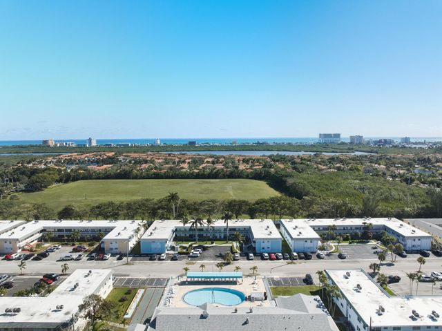 1455 N 12th Court 2B, Hollywood, FL 33019