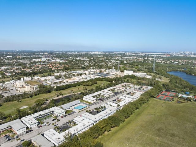 1455 N 12th Court 2B, Hollywood, FL 33019