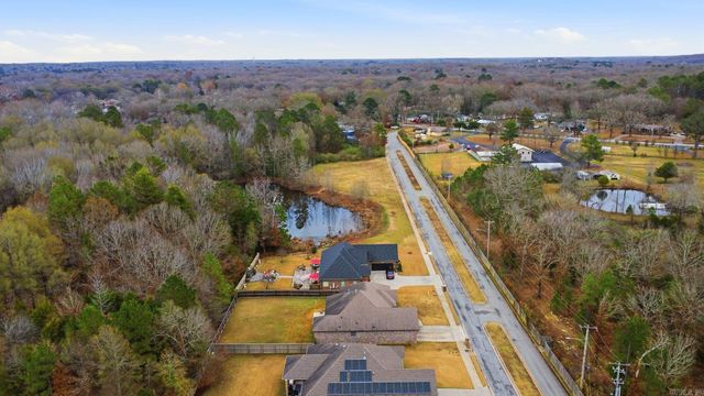 2209 Bent Tree Drive, Sherwood, AR 72120