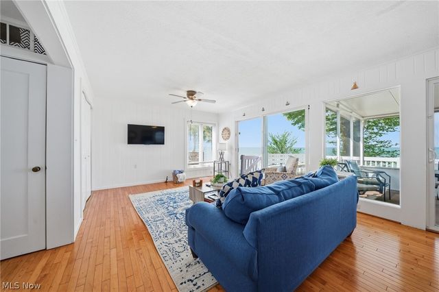5187 Old Lake Road, Geneva On The Lake, OH 44041
