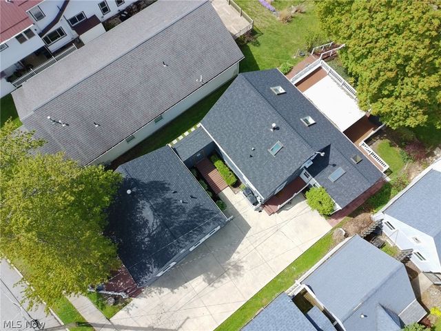5187 Old Lake Road, Geneva On The Lake, OH 44041
