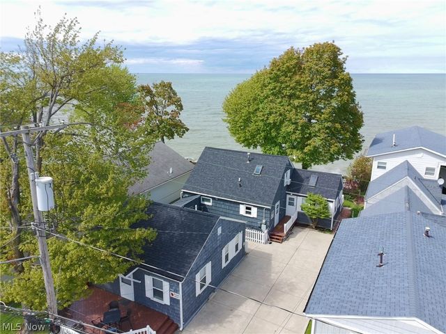 5187 Old Lake Road, Geneva On The Lake, OH 44041