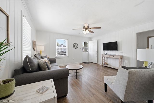 5187 Old Lake Road, Geneva On The Lake, OH 44041
