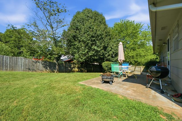 215 Mapleton Drive NW, Cleveland, TN 37312