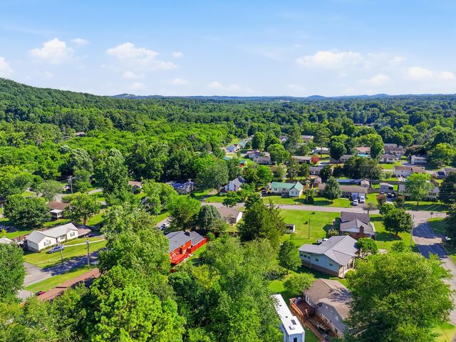 215 Mapleton Drive NW, Cleveland, TN 37312