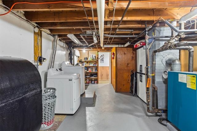 39 Clinton Street, Pawtucket, RI 02861