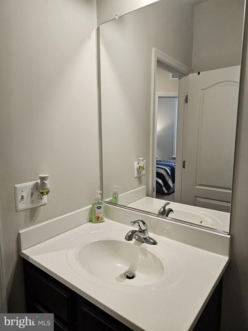 1012 FLESTER LN, Laurel, MD 20707