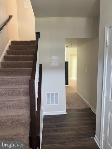 1012 FLESTER LN, Laurel, MD 20707