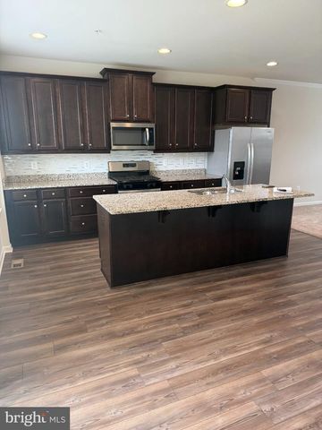 1012 FLESTER LN, Laurel, MD 20707