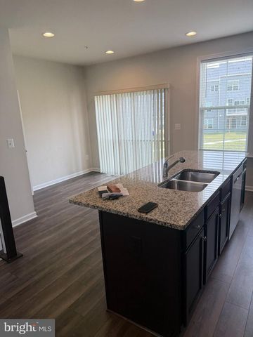 1012 FLESTER LN, Laurel, MD 20707