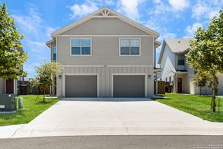 7615 Gramercy Way # 101 # 102, San Antonio, TX 78253