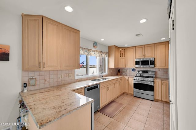299 Monterey Circle, Lavallette, NJ 08735