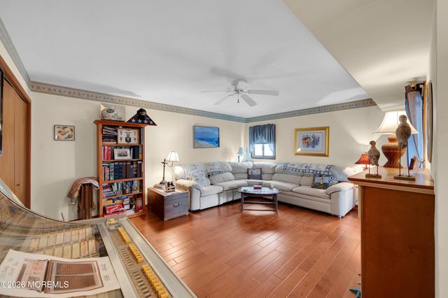 299 Monterey Circle, Lavallette, NJ 08735